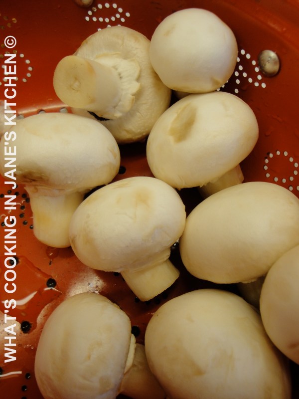 Champignon a la Grecque