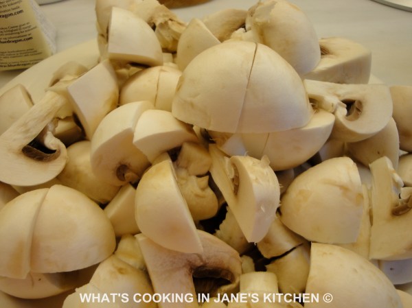 Champignon a la Grecque