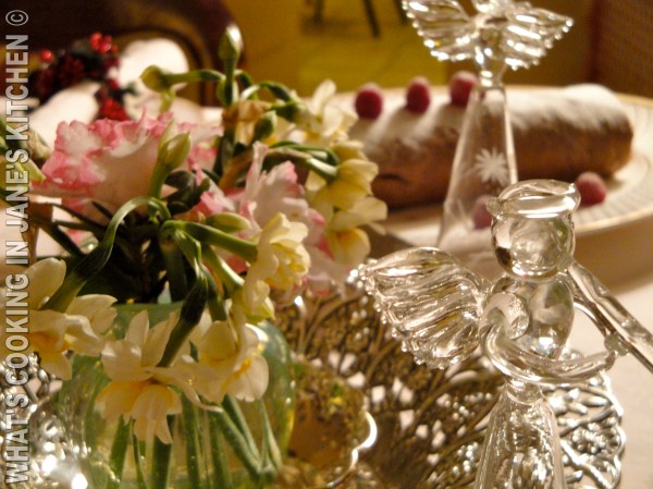 Chocolate And Raspberry Roulade (Cakes) ©