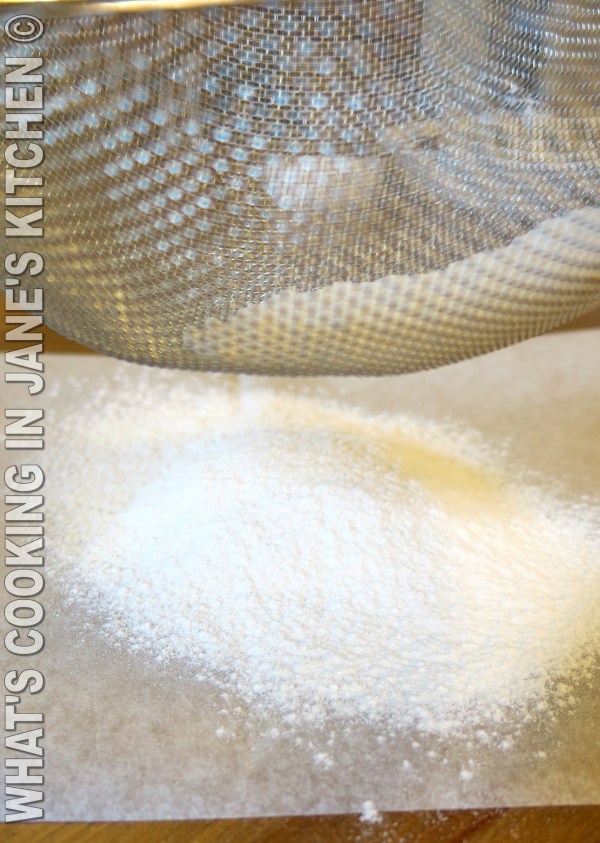 Profiterolles Au Chocolat