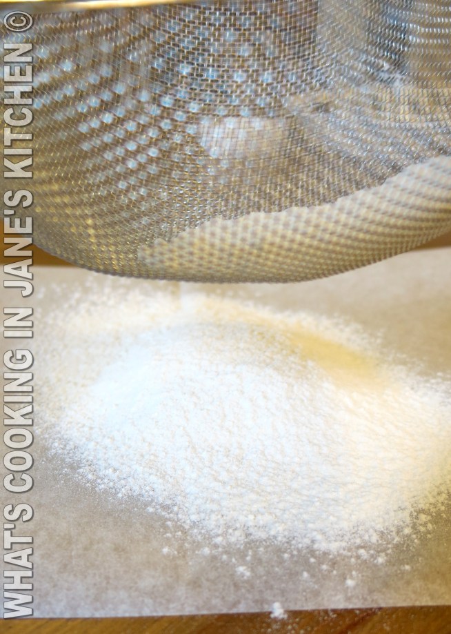 Profiterolles Au Chocolat