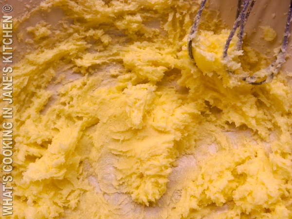 Greek Yogurt Cake ©