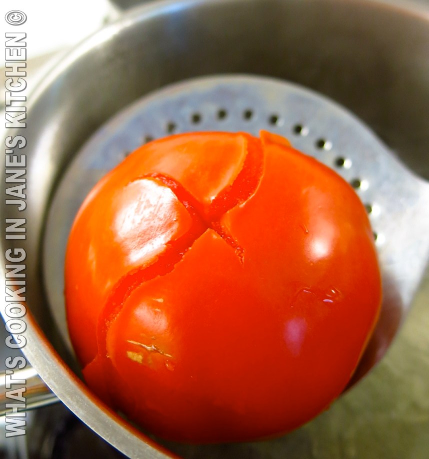 Skinning and De-Seeding Tomatoes ©