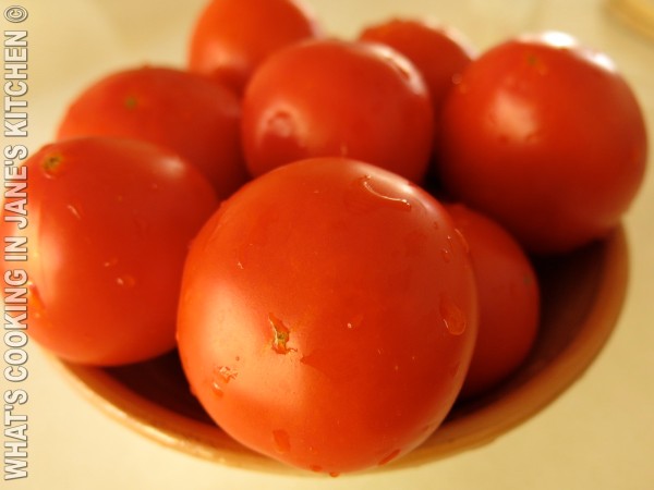 Fresh Summer Tomatoes With Tuna And Ginger ©