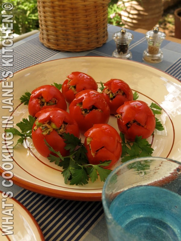 Fresh Summer Tomatoes With Tuna And Ginger ©