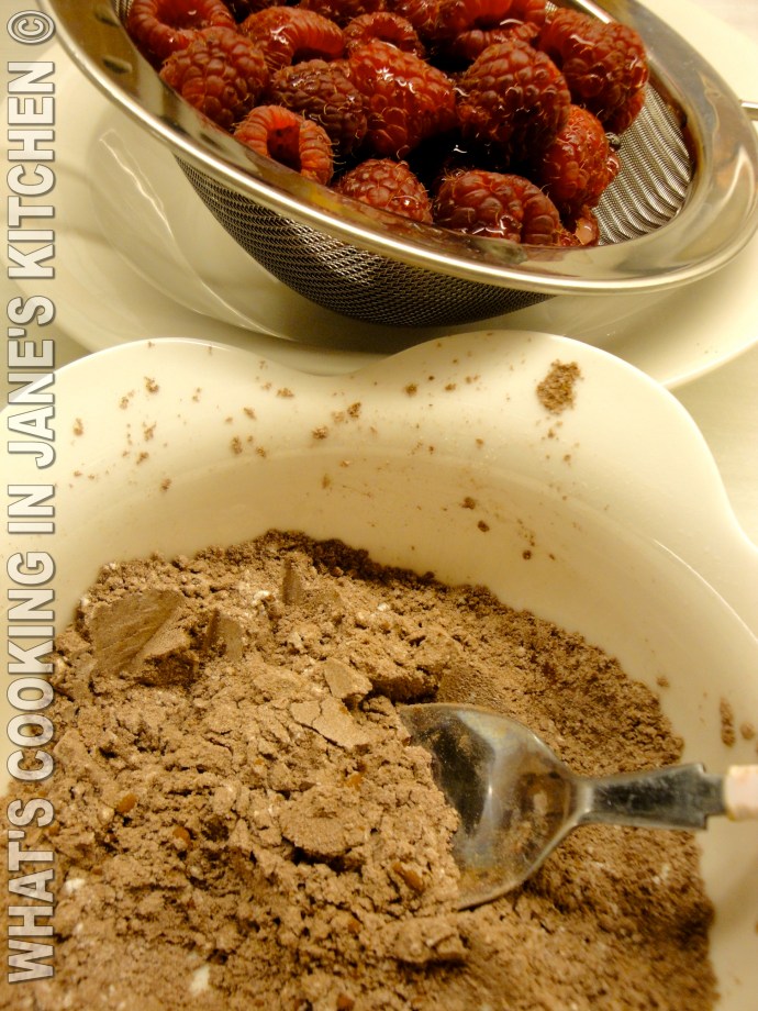 Chocolate And Raspberry Roulade ©