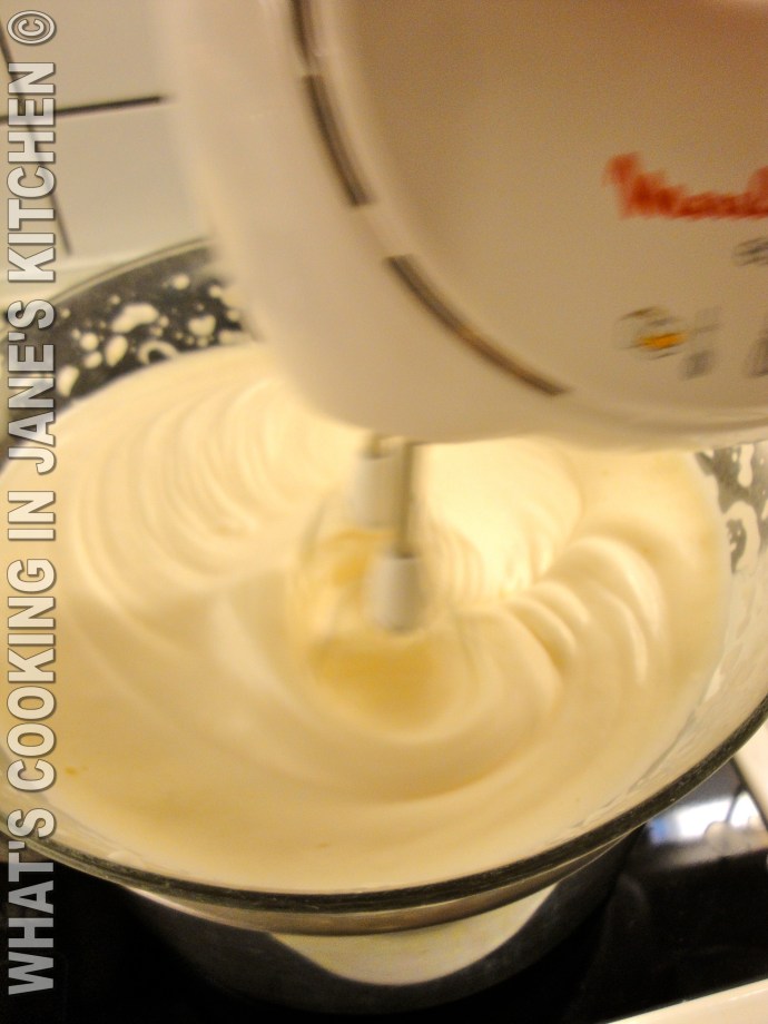 Chocolate And Raspberry Roulade ©