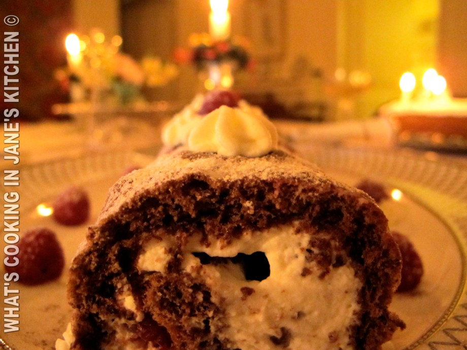 Chocolate And Raspberry Roulade ©