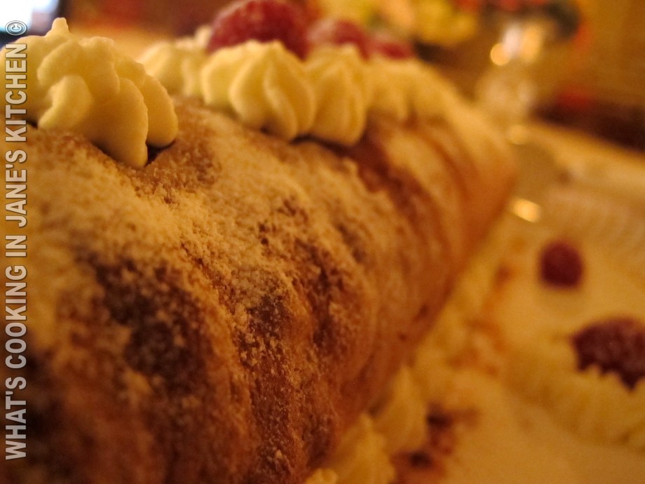 Chocolate And Raspberry Roulade ©