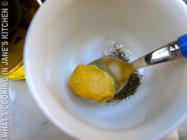 Spinach Pepper And Bacon Salad ©