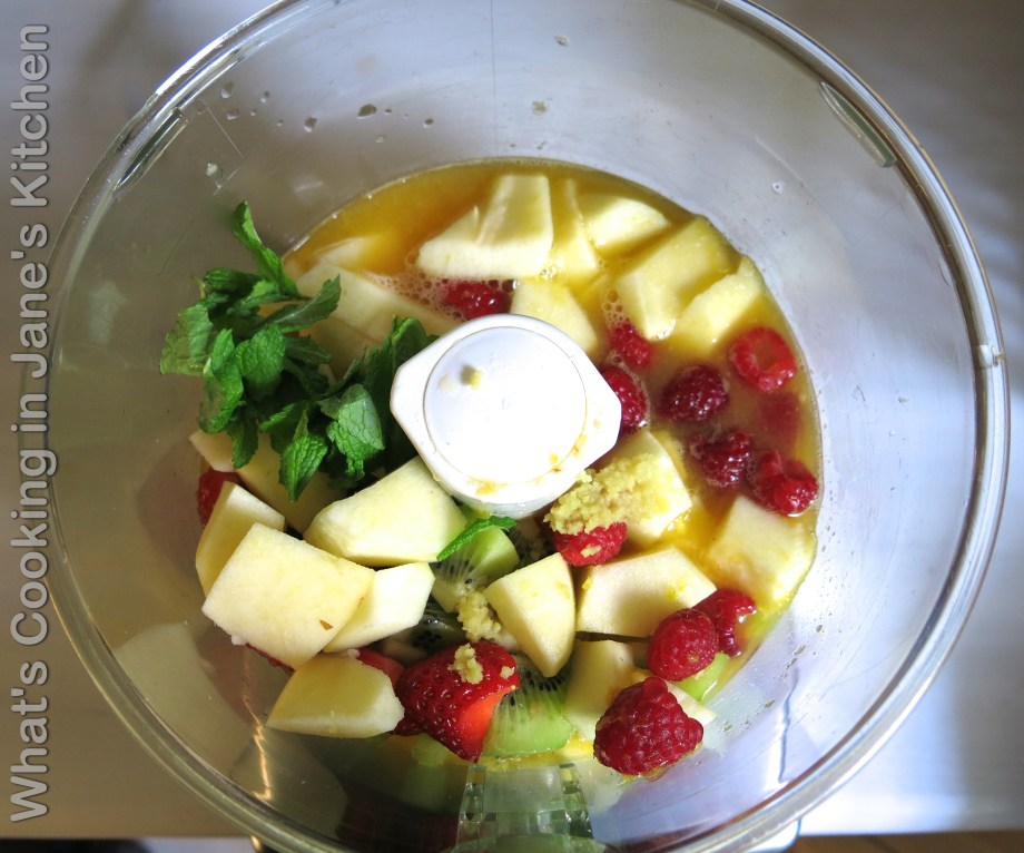 Energising Fruit Smoothie ©