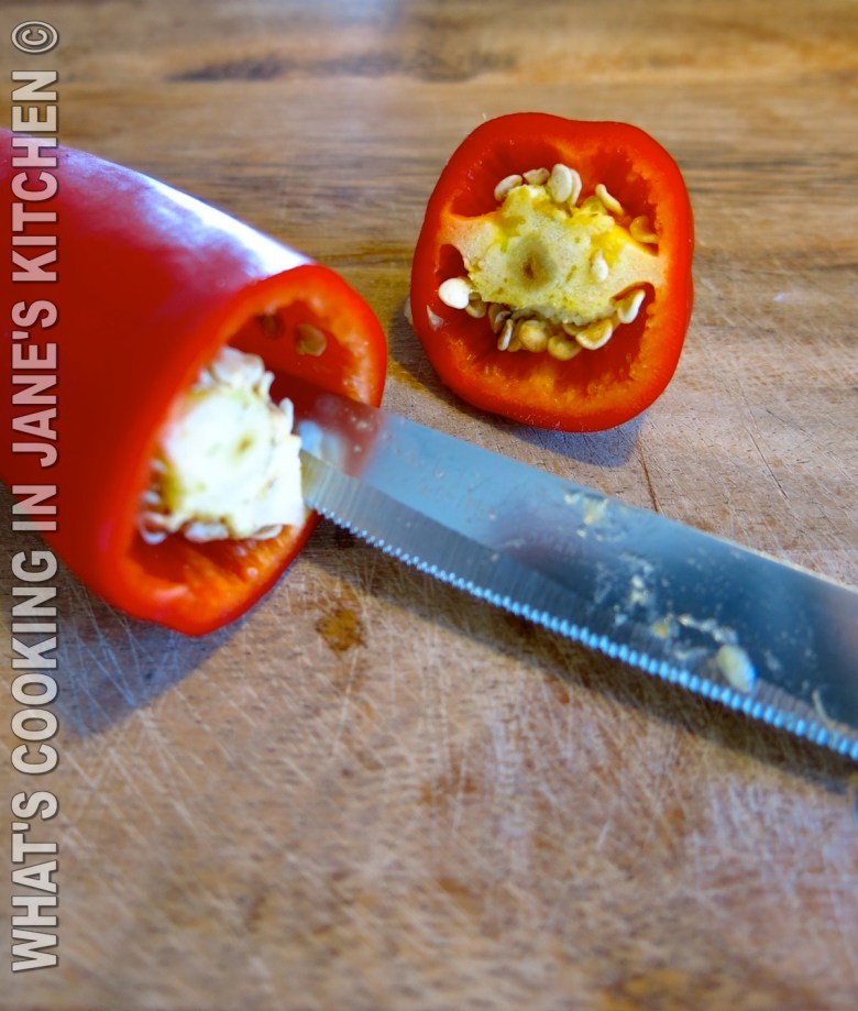 Stuffed Peppers With Cheese And Yogurt ©