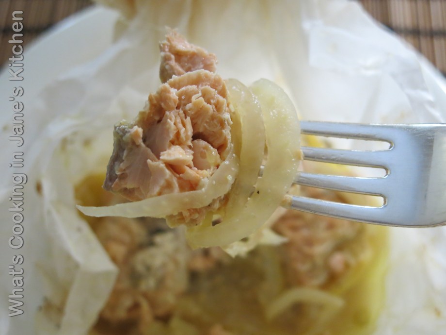 Fresh Salmon en Papillote ©