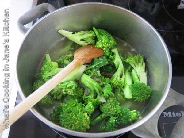 Cream Of Broccoli Soup ©