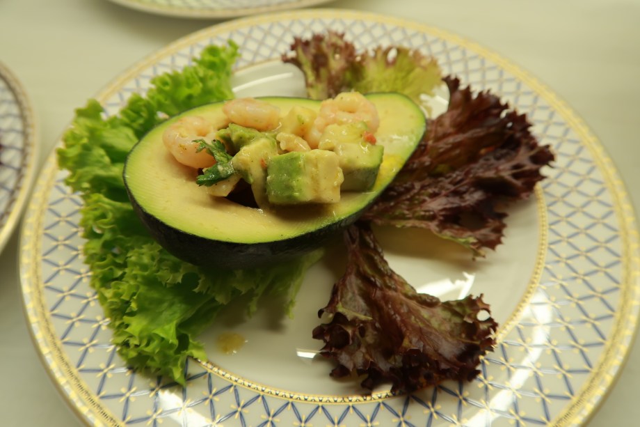 Avocado And Spicy Prawns ©