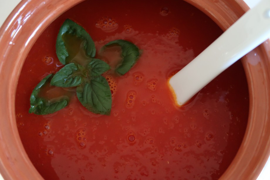 Summer Chilled Tomato Ginger Coriander And Lemon Grass Soup ©