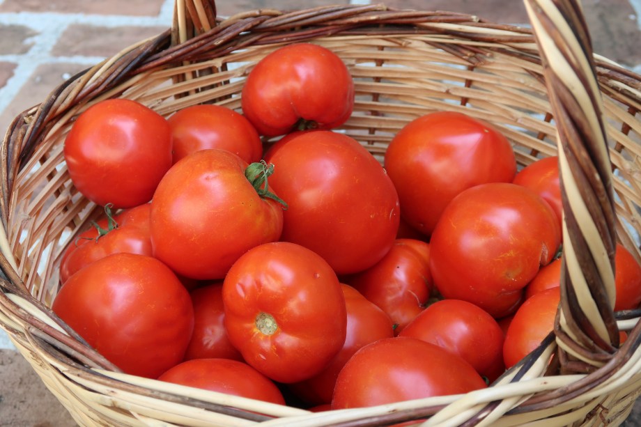 Summer Chilled Tomato Ginger Coriander And Lemon Grass Soup ©